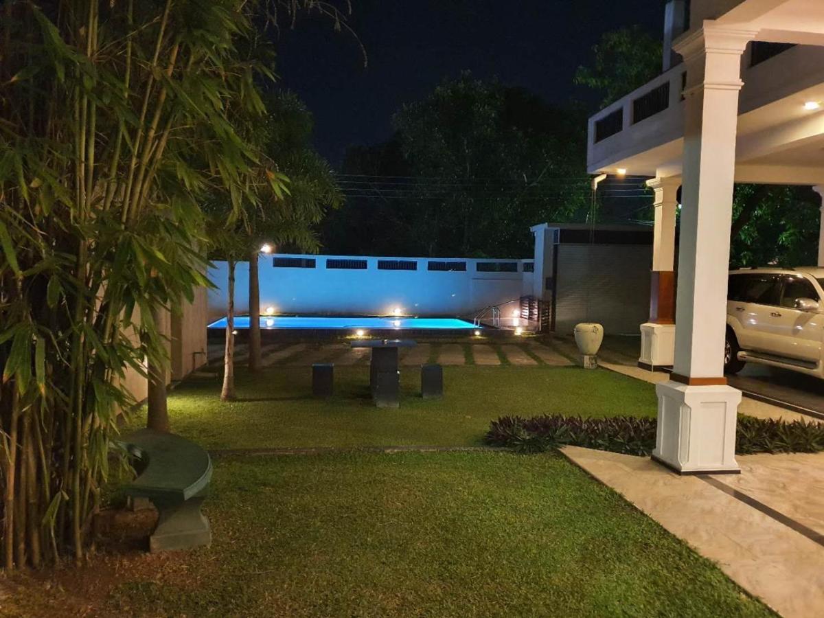 So What Boutique Hotel Negombo Eksteriør bilde